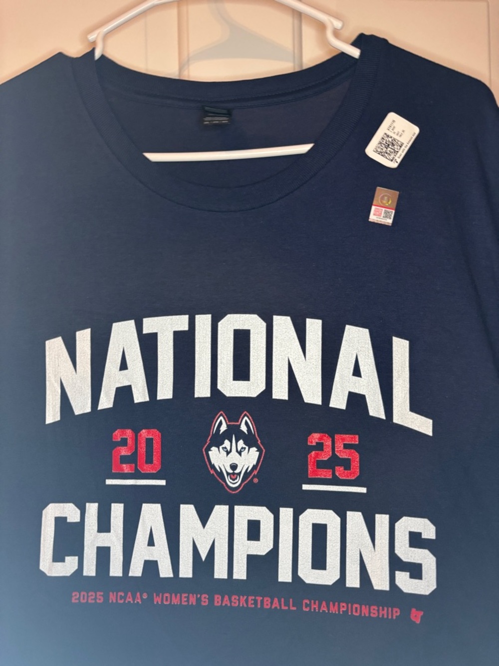 Gildan Navy Blue 'National Champions' Huskies Graphic Tee